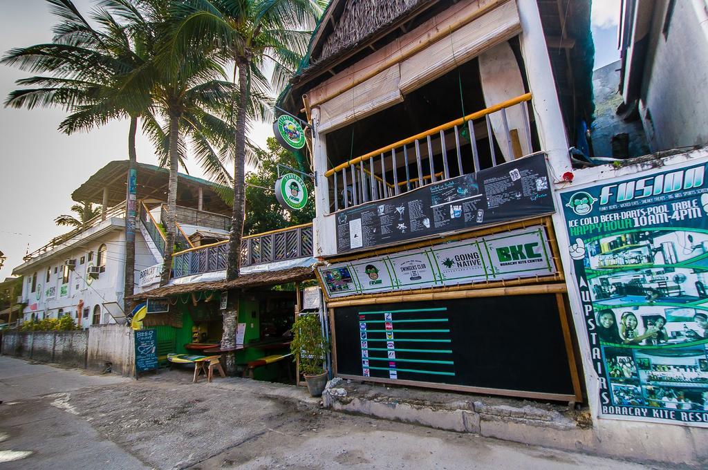 Jeepney Hostel And Kite Resort Balabag  Eksteriør billede