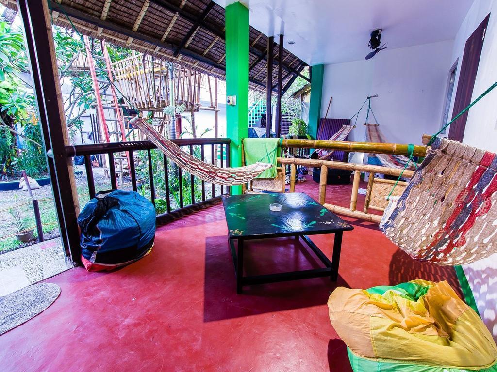 Jeepney Hostel And Kite Resort Balabag  Eksteriør billede