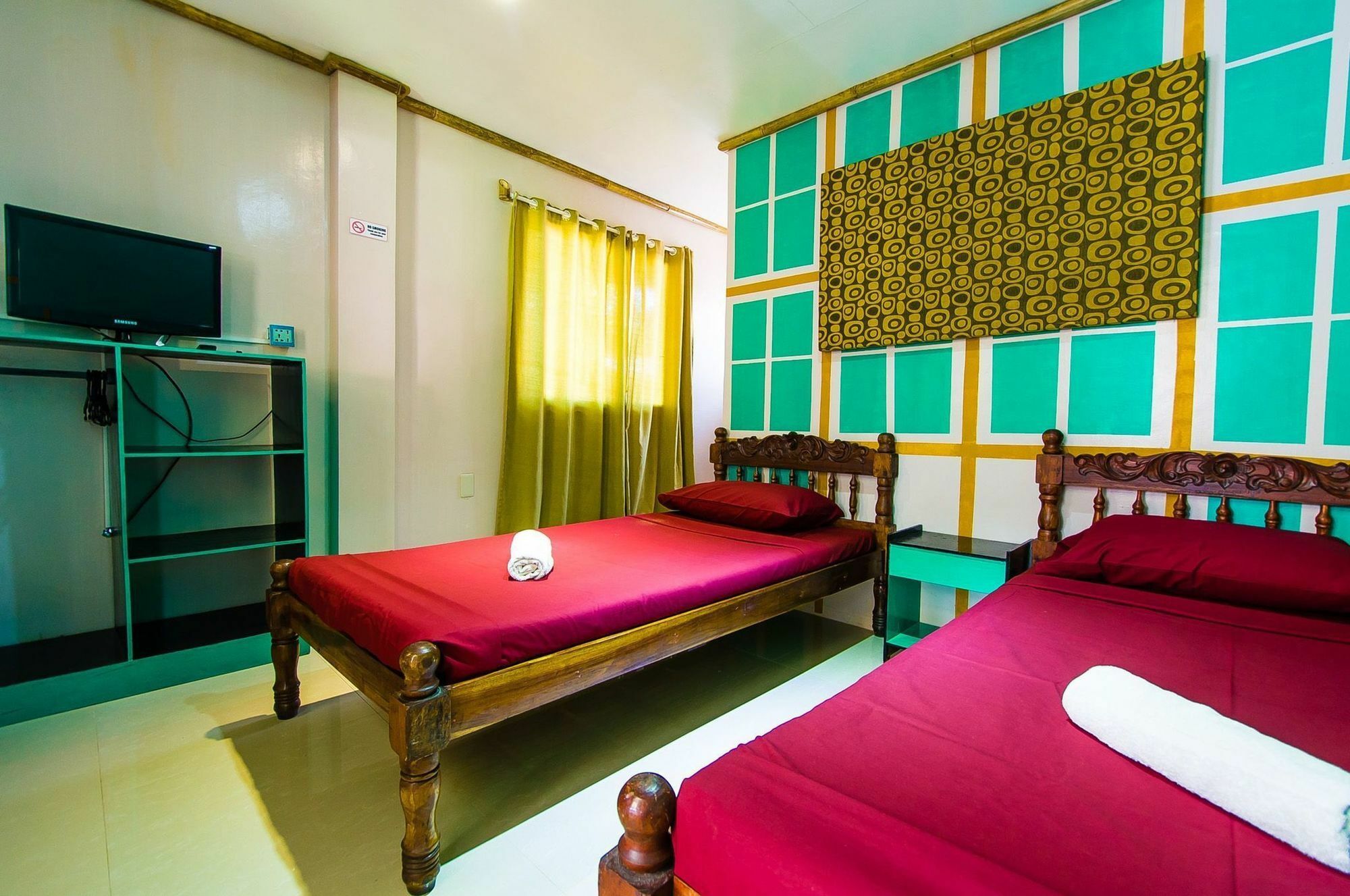 Jeepney Hostel And Kite Resort Balabag  Eksteriør billede