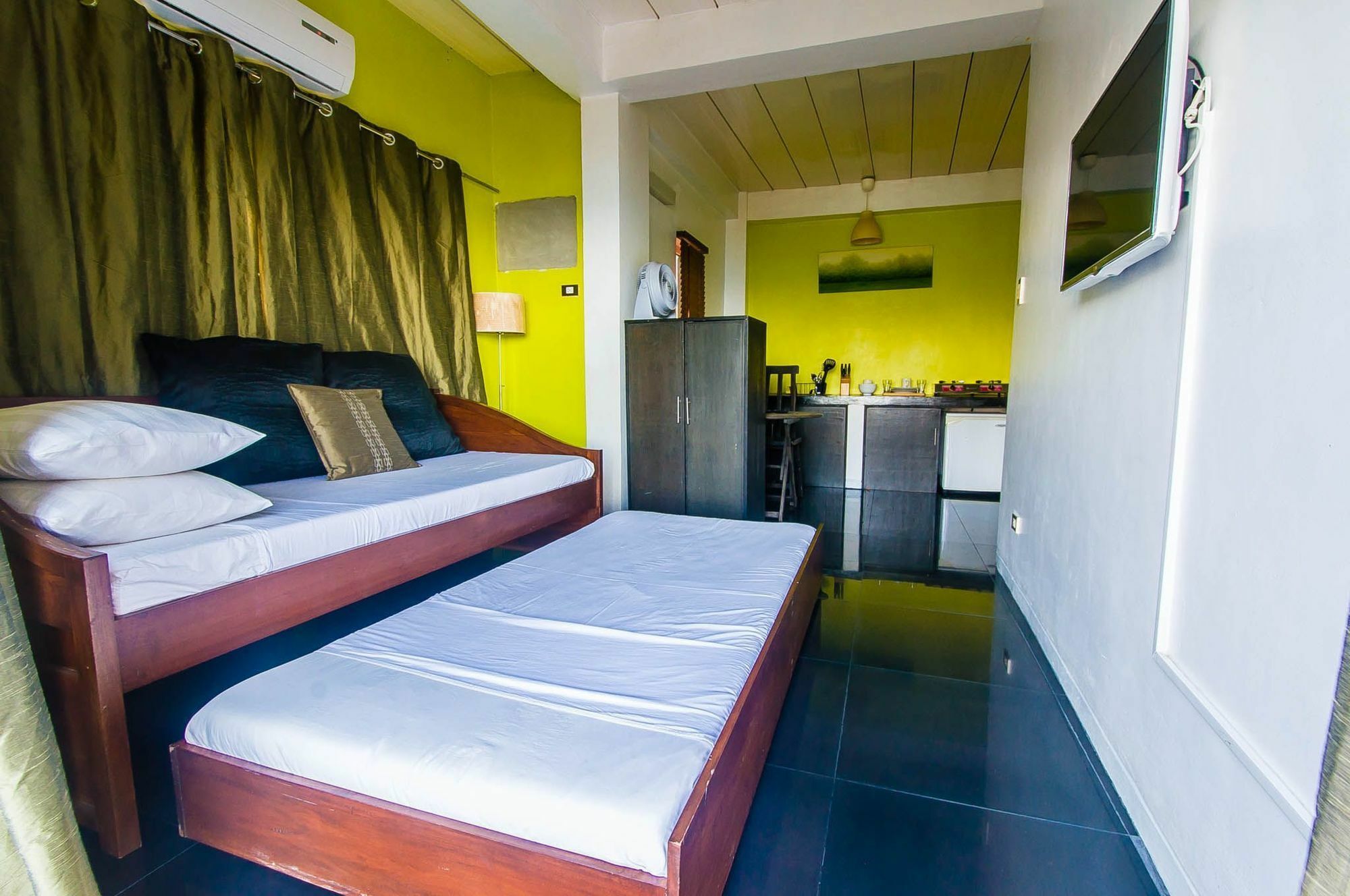 Jeepney Hostel And Kite Resort Balabag  Eksteriør billede